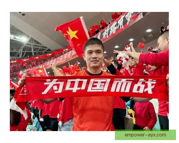 国足逆转劲敌上演惊险绝杀点燃球迷激情引发全场沸腾再掀热潮时刻