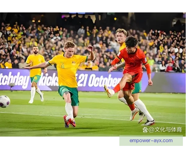 世界杯赛场惊喜不断，各队新星表现引发全球关注