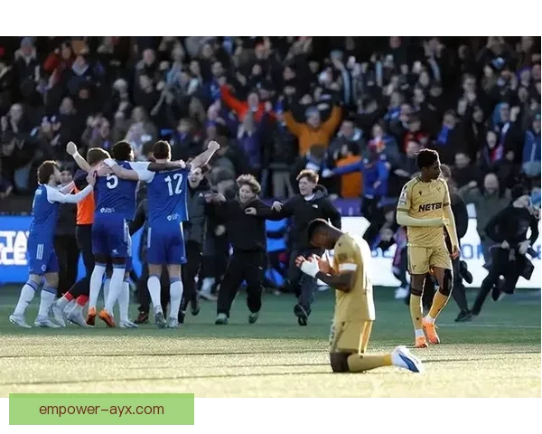 欧洲足坛惊现黑马逆袭 曼城连败引发教练战术调整风波 欧洲足坛惊现黑马逆袭 曼城连败引发教练战术调整风波