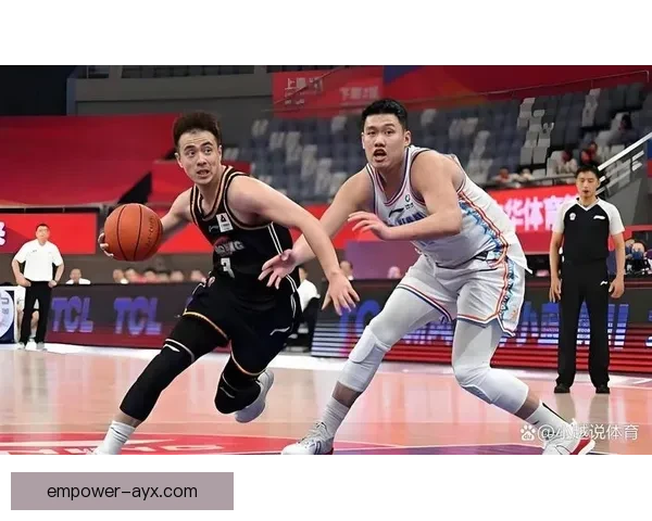 季后赛焦点大战上演强强对话明星球员集体爆发引爆全场热潮再掀高潮